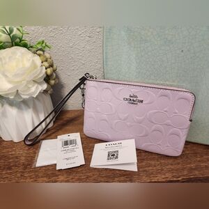 Coach Lilac Embossed Signature Wristlet 6x4 Patent Leather Heart Charm New